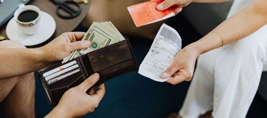 How to Split Household Bills Fairly