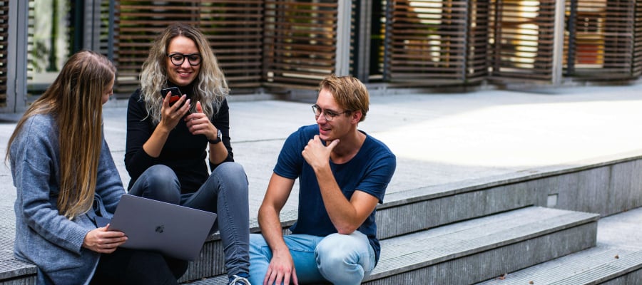 How Much Does it Cost to Go To University in the UK?