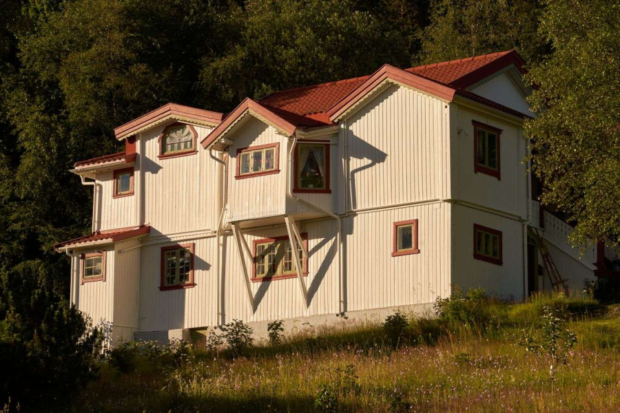 a nice rural house