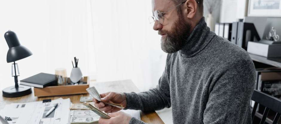 The Guide to Individual Savings Accounts (ISAs)