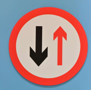 arrow going up and down